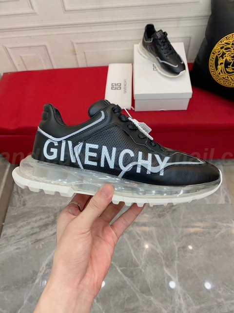 GIVENCHY Men's Shoes 124